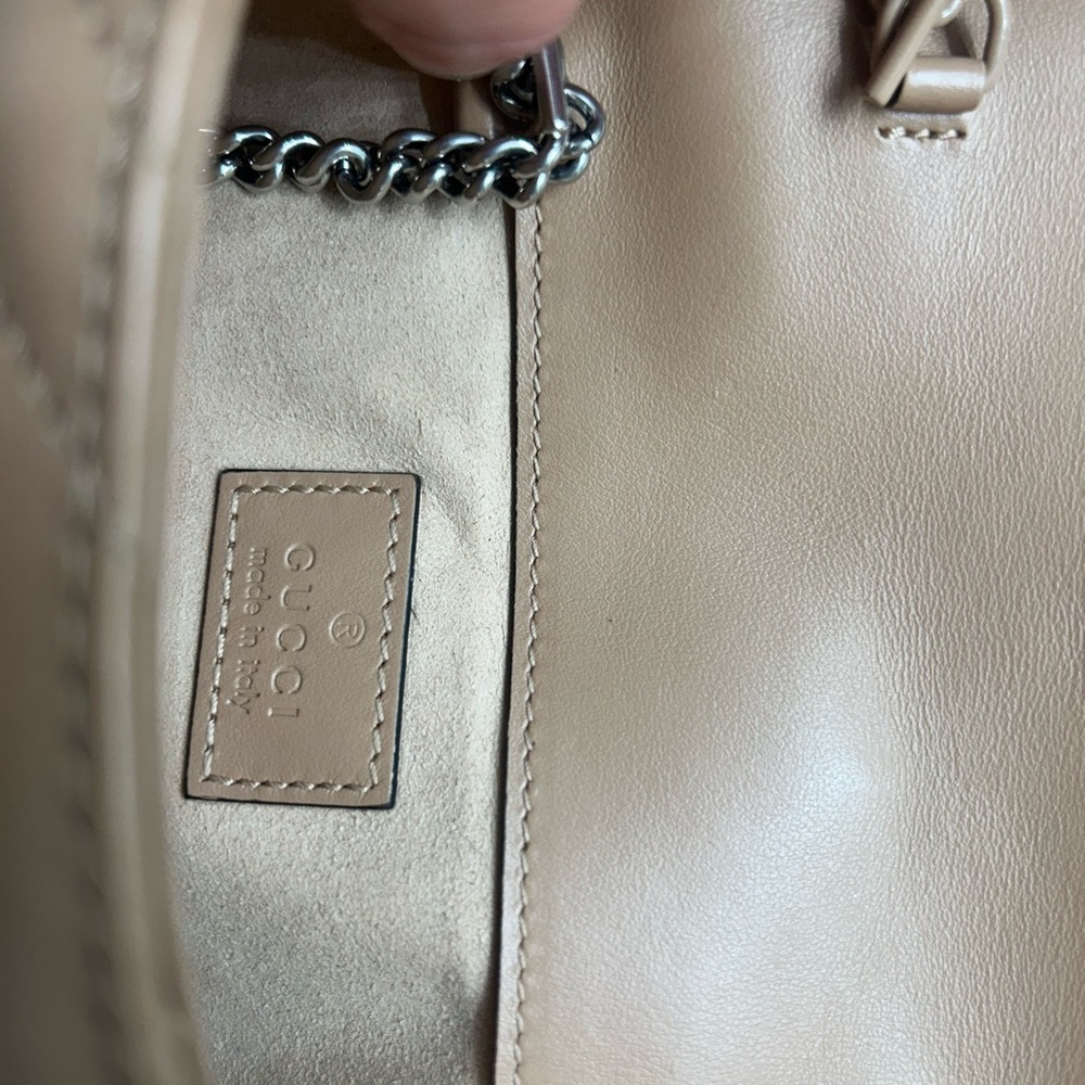 Gucci Tan Quilted Leather Shoulder Bag - Picture 5 of 6